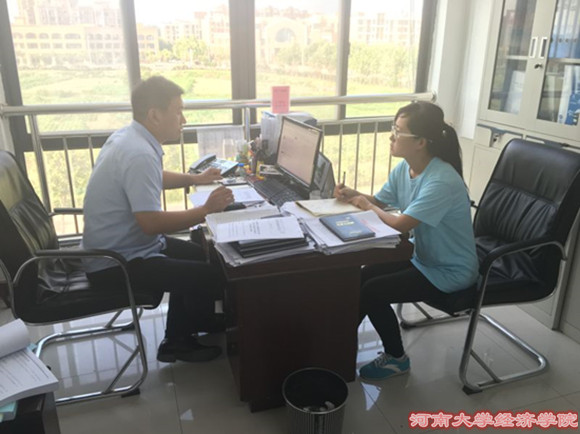 与兰考县水利局办公室主任交流